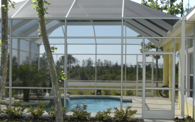 What are the Benefits of a Pool Cage in Your Florida Home?
